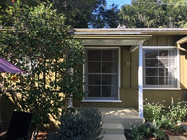 Front of back house - 11425 Cashmere St