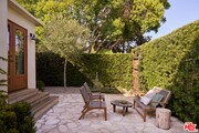 Photo - 655 Angelus Pl