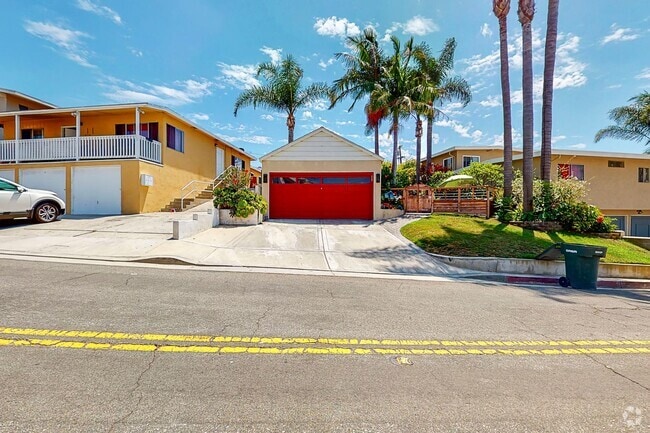 Building Photo - San Clemente Oasis Rental