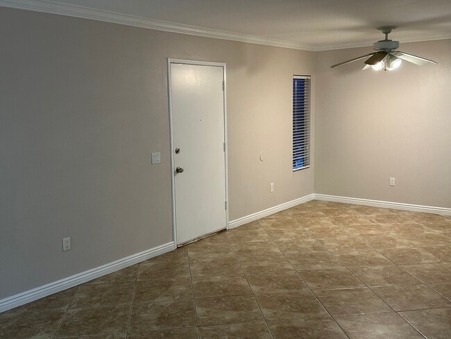 Photo - 18350 Hatteras St Unit 108