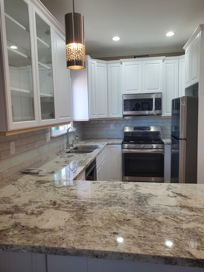 Granite countertops - 6475 Dwane Ave Unit 6473