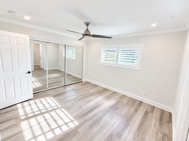 Photo - 2254 N Gaviota Ave