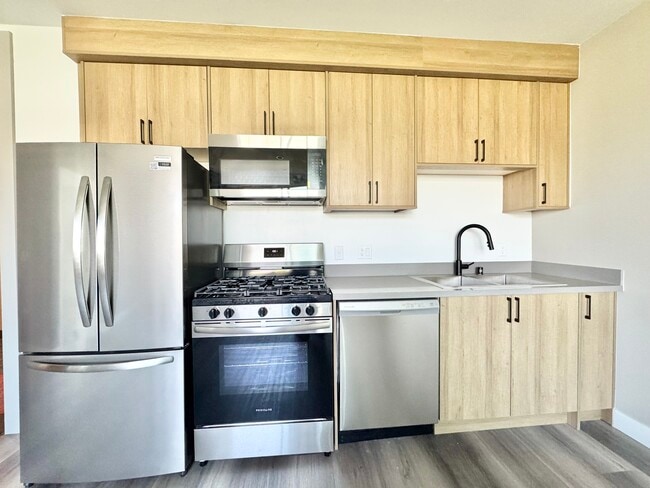 Photo - 10806 Blix St Unit 303