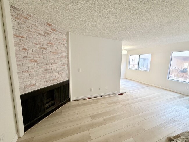 Photo - 1750 S Bentley Ave