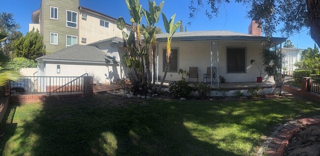 Building Photo - 3643 Monon St