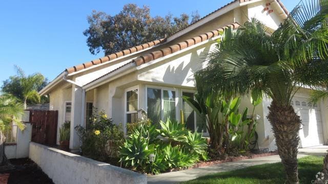 Building Photo - 1913 Clearbrook Dr Rental