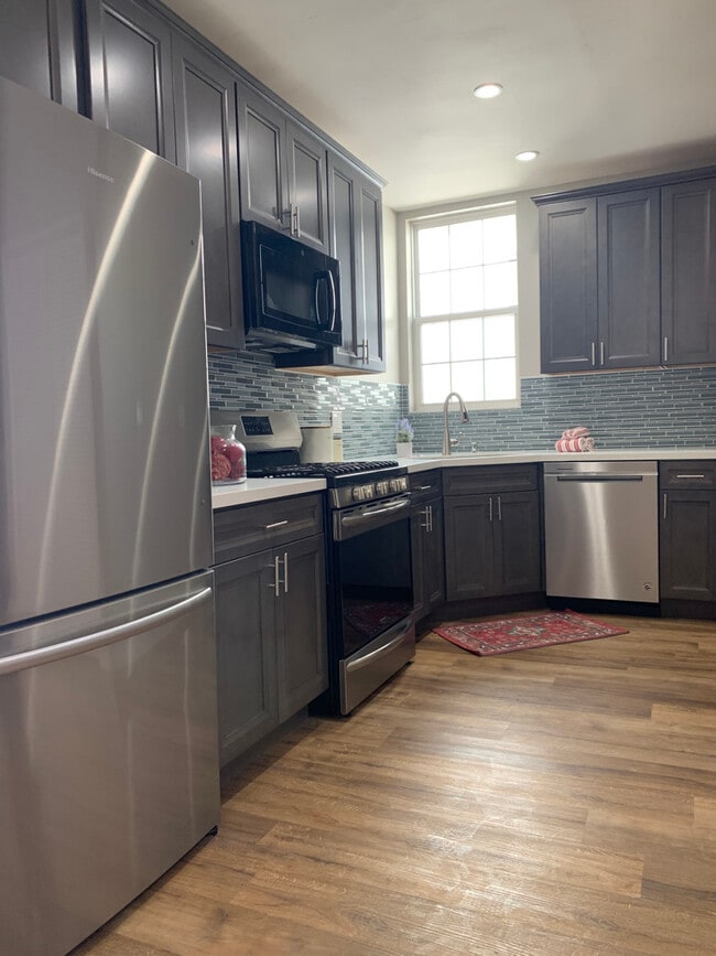 Building Photo - 4236 Cleveland Ave Unit 2