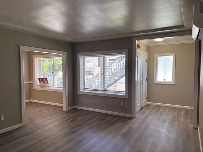 Building Photo - 10822 Hartsook St Unit 1