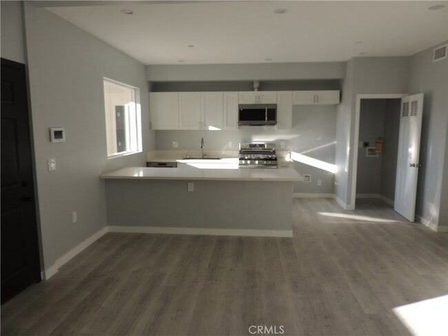 Photo - 22735 Del Valle St Unit 5