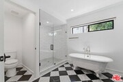 Photo - 393 Huntley Dr