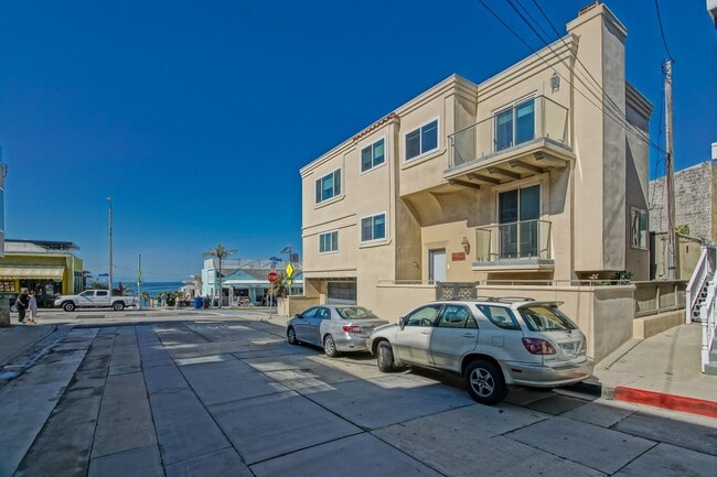 Building Photo - 301 35th St