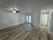 Photo - 1523 Woodpine Dr
