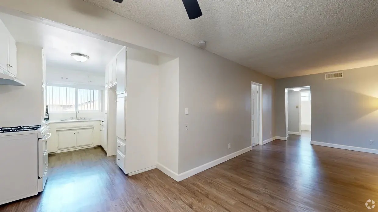 3D Tour - Somerset plaza