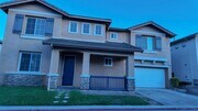 Photo - Beautiful 4-Bedrooms Home - Across from La...