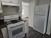 Kitchen - 3172 Farnsworth Ave