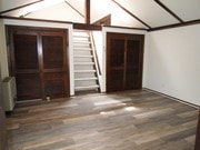 living area - 5332 Norwich Ave