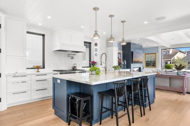 Photo - 201 Opal Ave