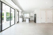Photo - 6426 Varna Ave