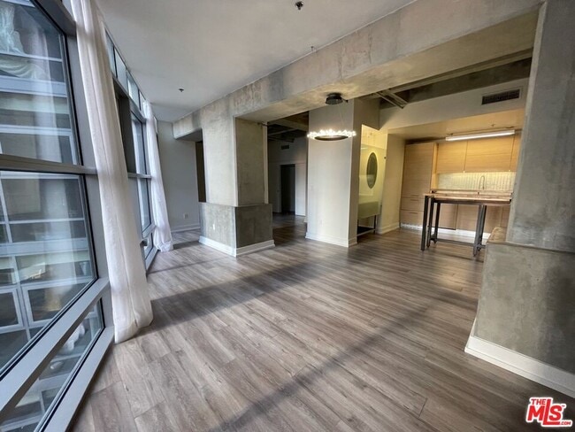 Photo - 727 W 7th St Condo Unit 1011