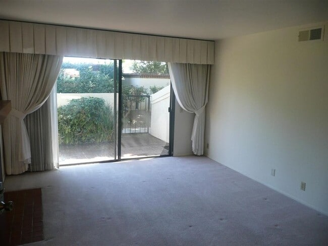 Photo - 2-Bedroom 1-Bathroom La Jolla UTC Condo wi... Unit 64