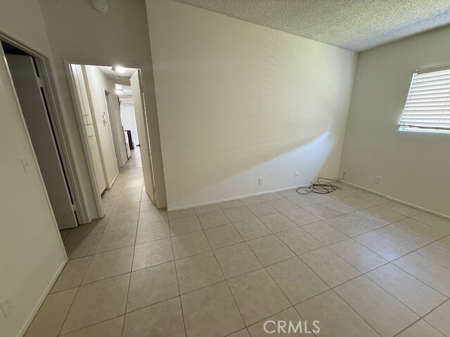 Photo - 453 E Lancaster Blvd