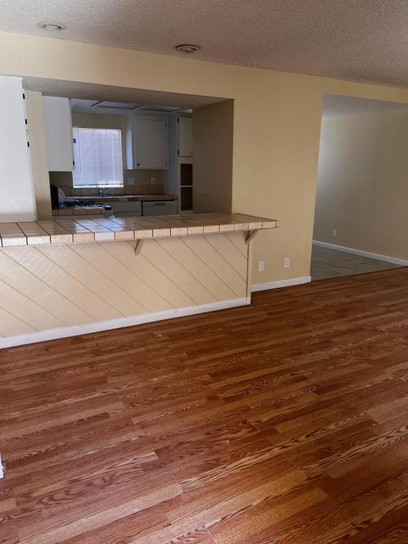 Photo - 120 E Ave Q7