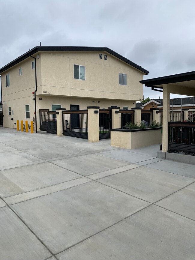 Photo - 7918 Goll Ave Townhome