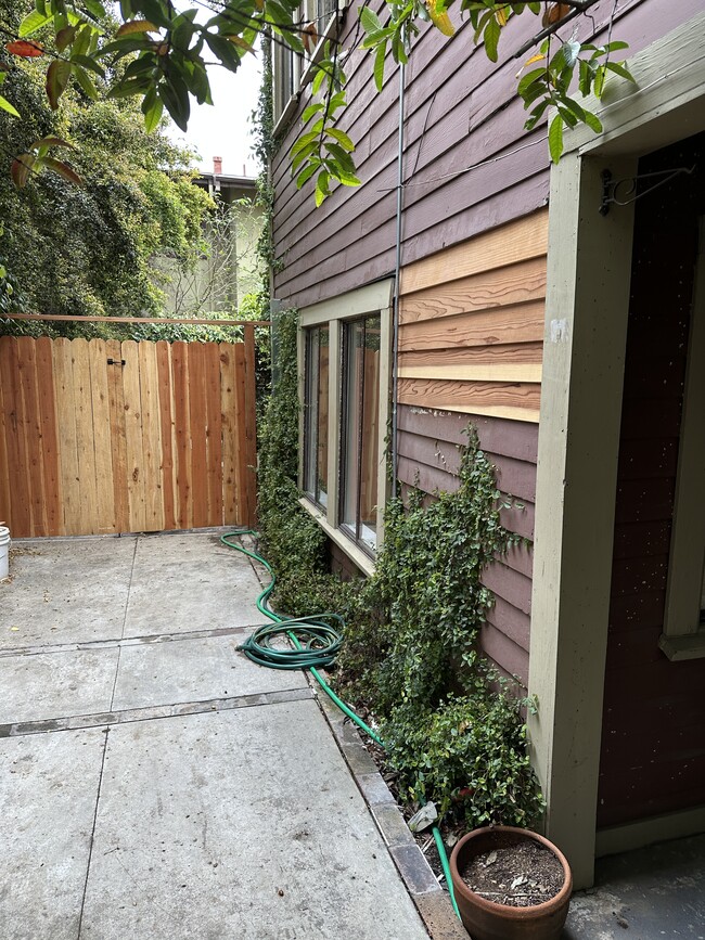 Photo - 1489 Wallace Ave Unit 2