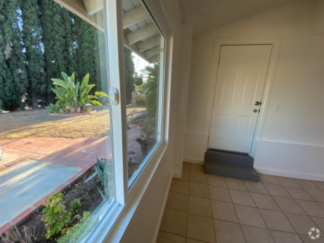 Building Photo - 8154 Fairchild Ave Rental