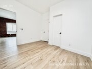 Photo - 2165 W Washington Blvd Unit 5