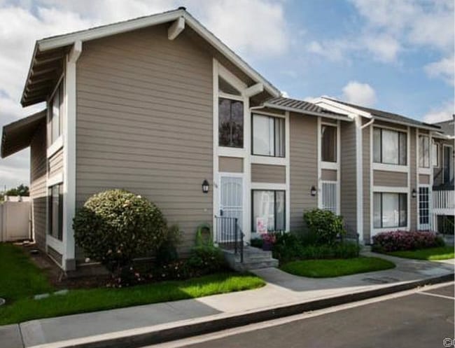 Photo - 700 W Walnut Ave Townhome