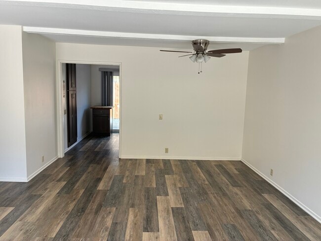 Photo - 457 Whitman St Apartments Unit B