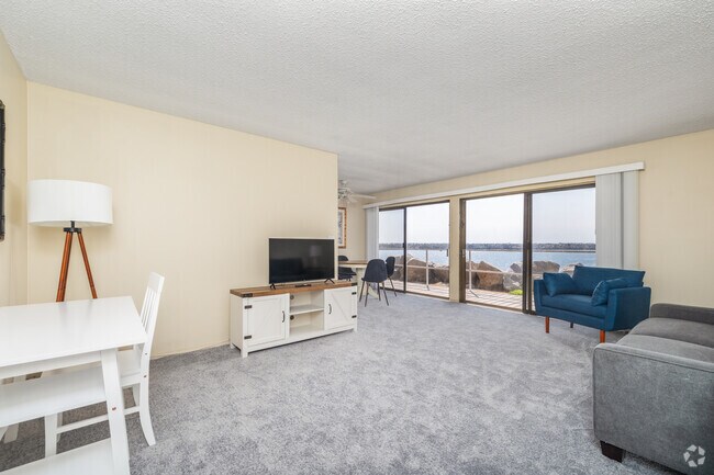 1BR, 1BA - 660SF - Living Room - 270 Portofino Way