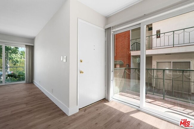 Photo - 1031 Laurel Ave Unit 1