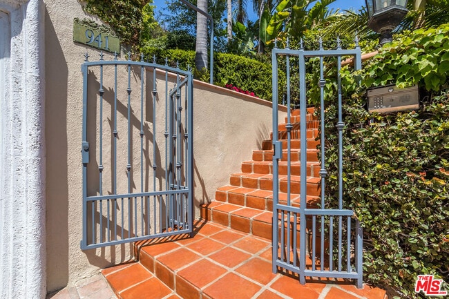 Photo - 941 N Norman Pl