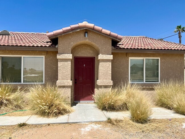 Building Photo - 73428 Sunnyvale Dr Unit 4