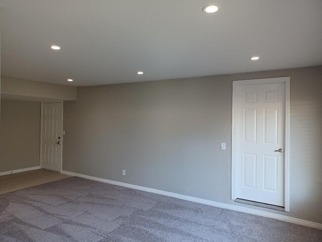 Frt door and third bed rm - 1440 Lambert W Rd Unit 230