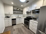 Photo - 18427 Delano St