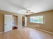 Photo - 1429 Esperanza Way House