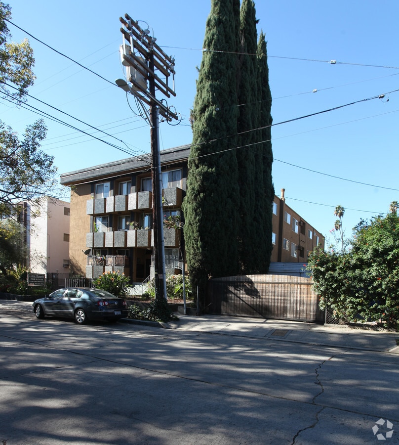 Photo - 2065 Rodney Dr