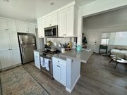 Kitchen - 1000 Highland Ave Apartments Unit 11