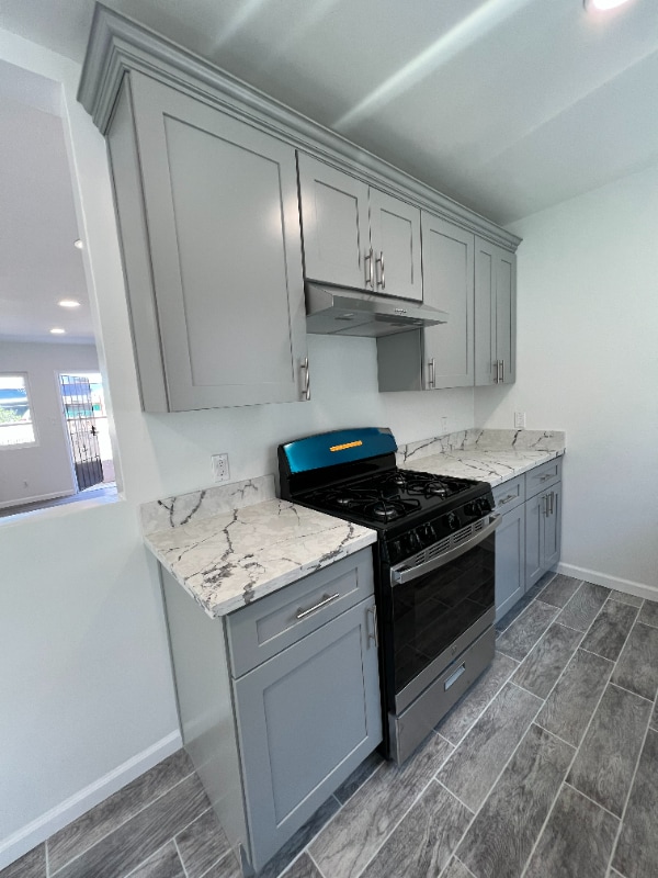 Photo - 2333 S Mansfield Ave Unit 2