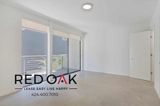 Photo - 2409 Griffith Park Blvd Unit 201