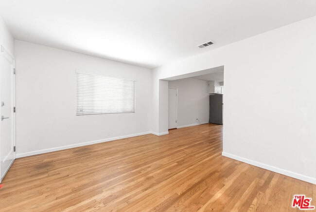 Photo - 3023 Prospect Ave