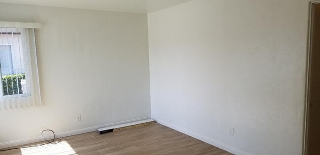 Living Room - 4440 Utah St Unit 4440 Utah