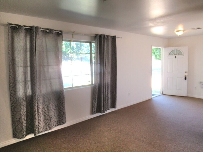 Photo - 29840 Landau Blvd