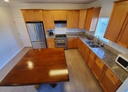 Photo - 839 E 46th St House