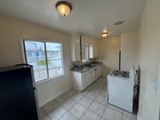 Photo - 1901 Cedar Ave Apartment