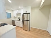 Photo - 328 S Weitzel St Apartment