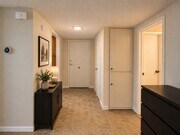 Photo - 6712 Hillpark Dr Unit 405